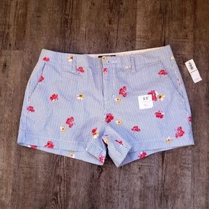 Patterned shorts